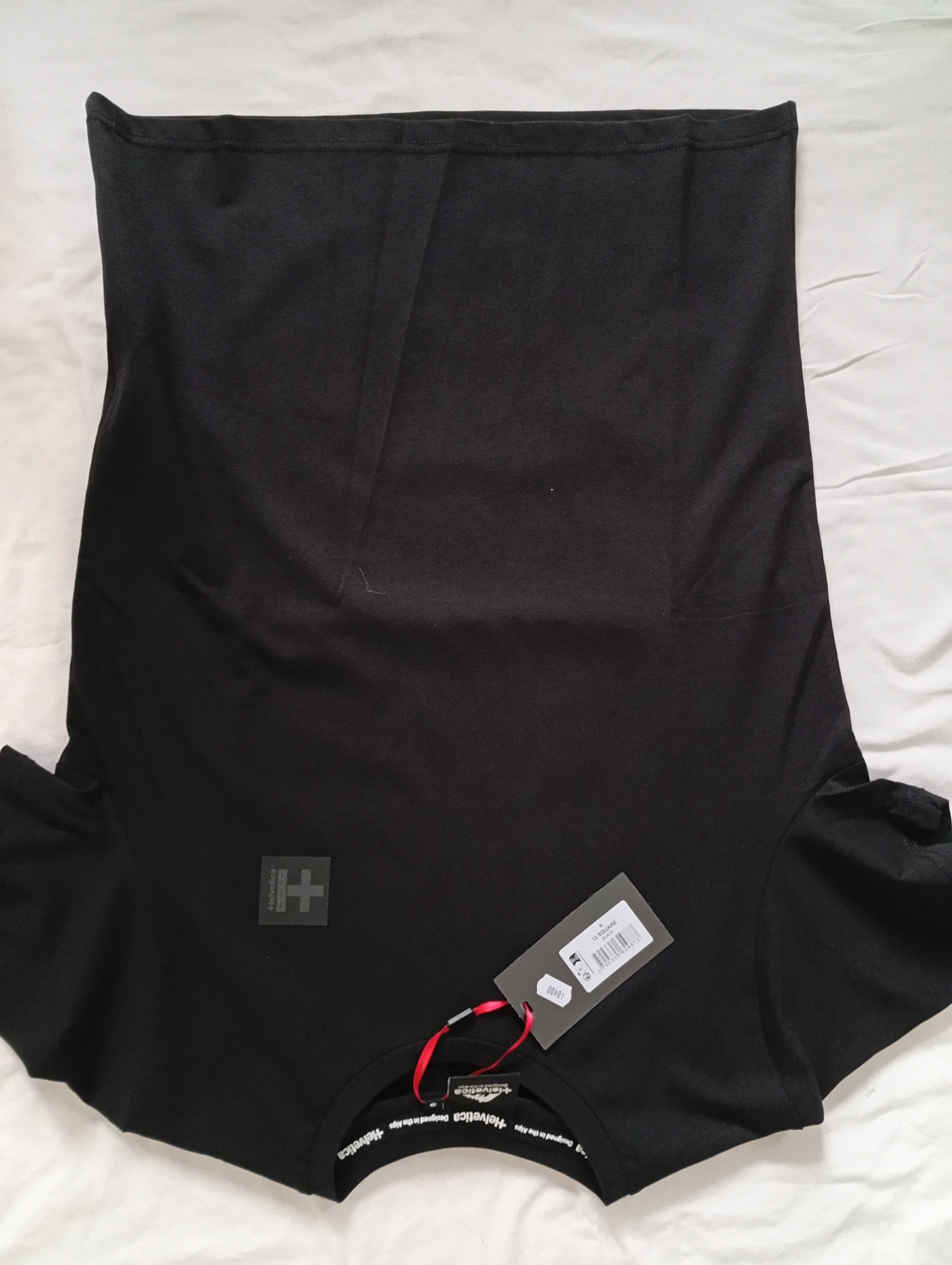 T-shirt HELVETICA Square