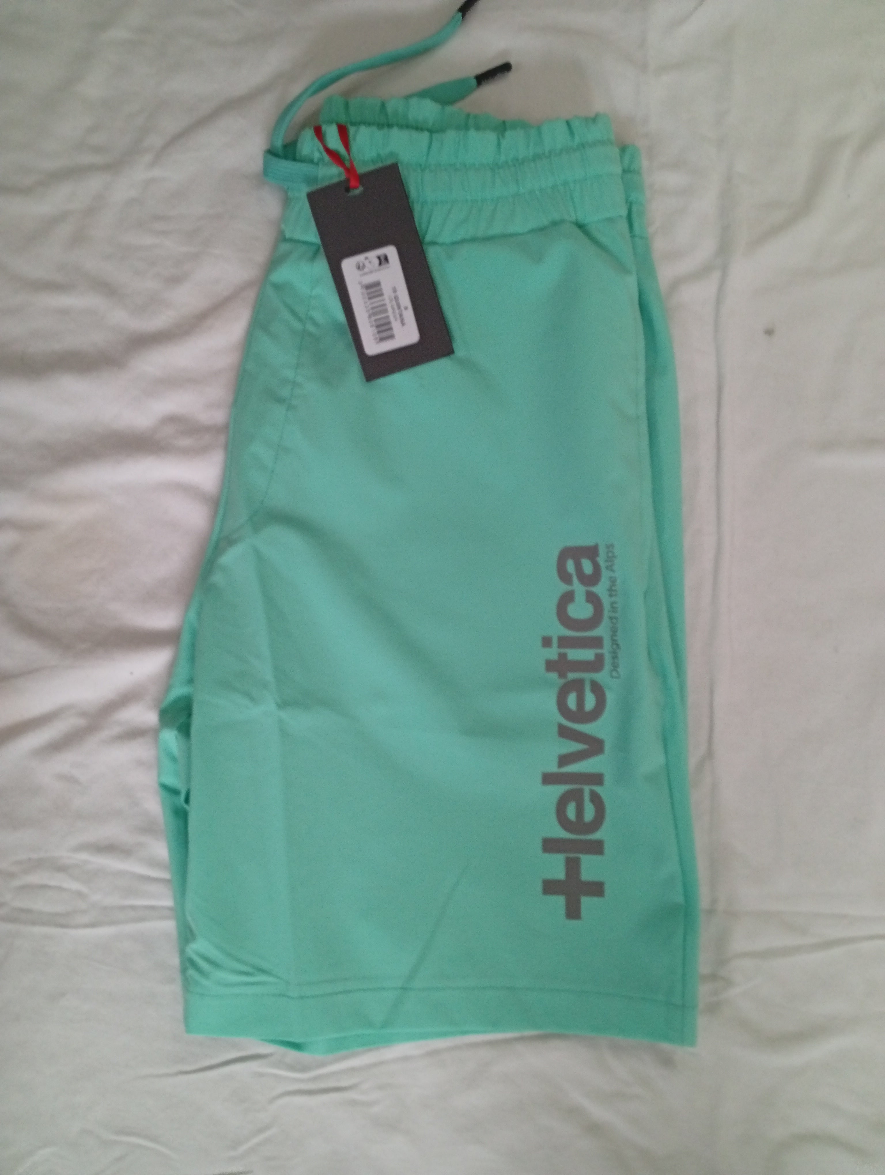 Short HELVETICA Quintana