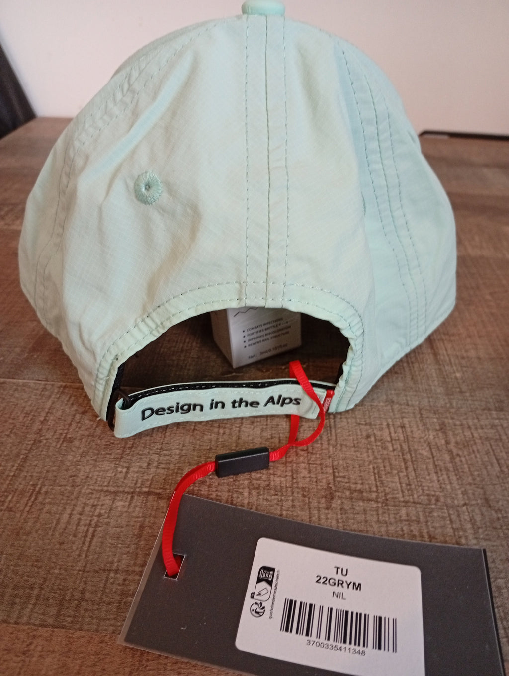 Casquette HELVETICA Grym