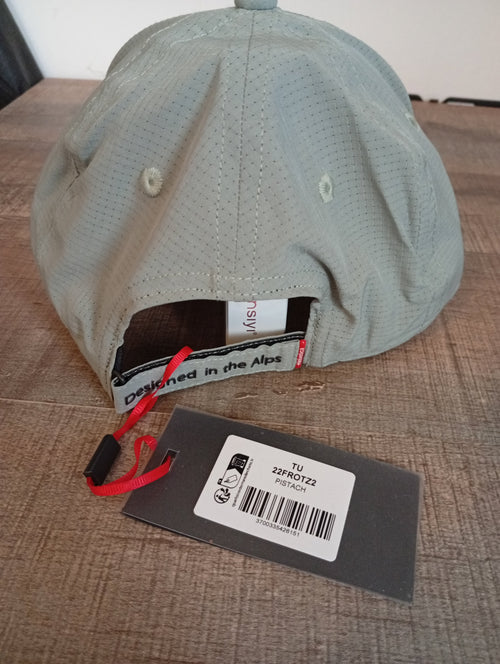 Casquette HELVETICA Frotz